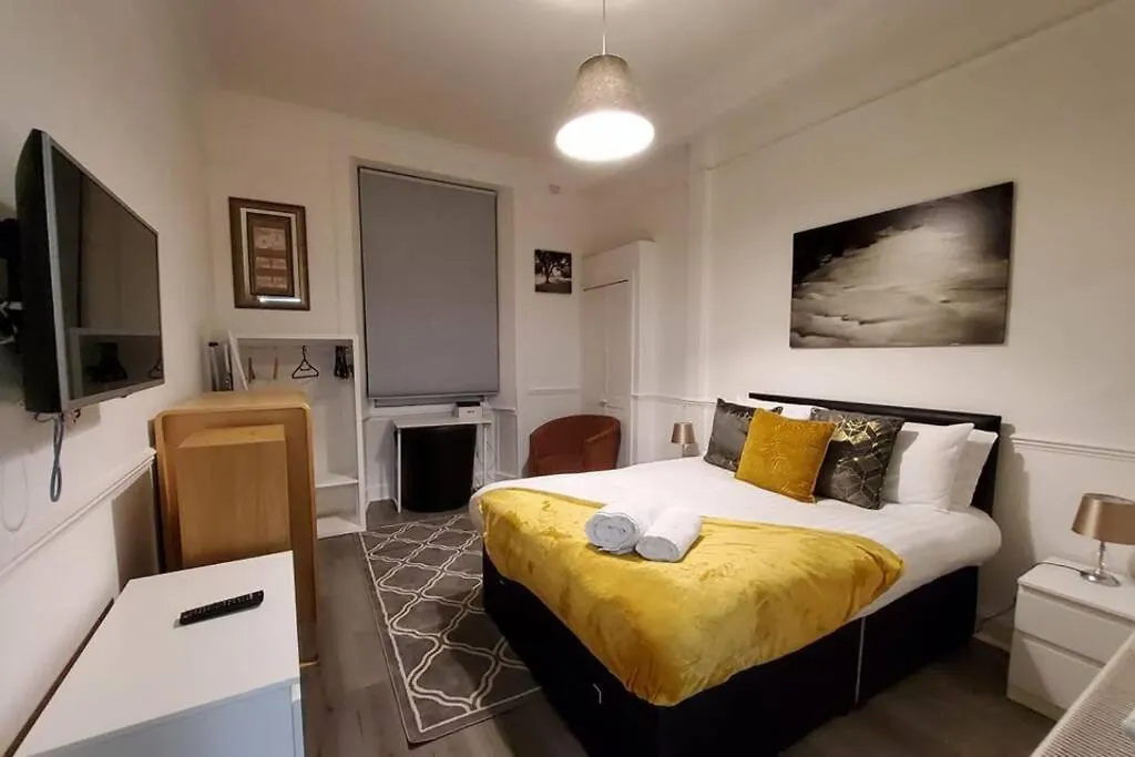 Leith Spectacular Apartment By Sensational Stay Short Lets & Serviced Accommodation With 6 Separate Beds & 2 Baths Edinburgh Storbritannien
