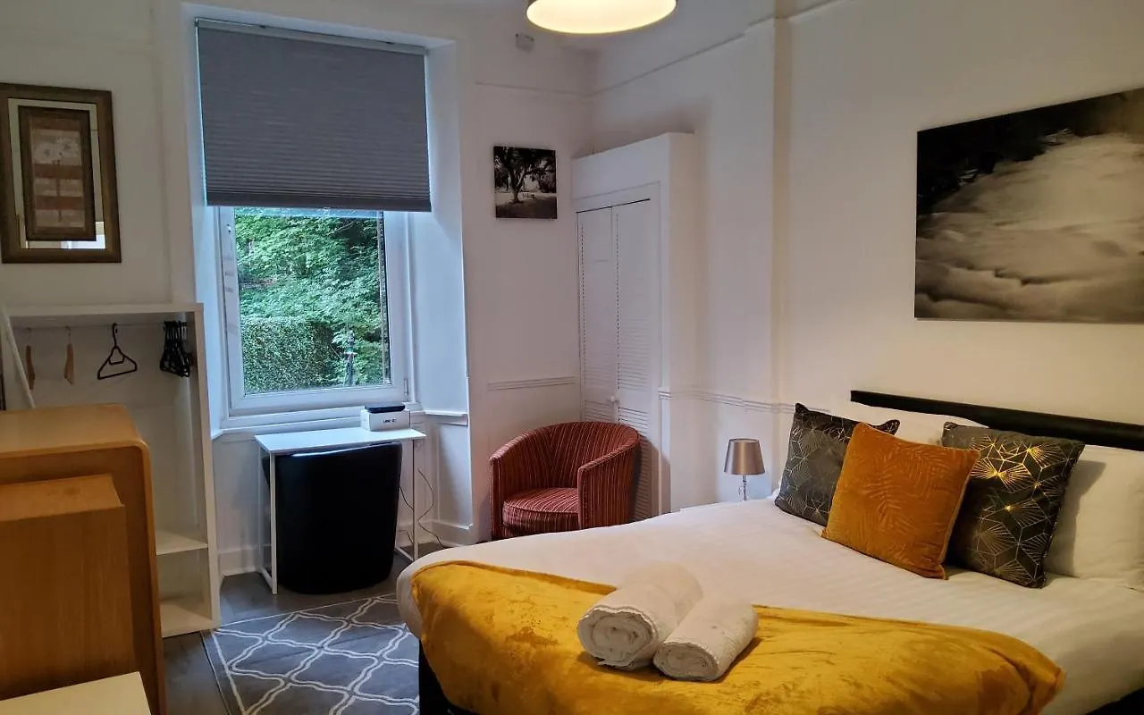 Leith Spectacular Apartment By Sensational Stay Short Lets & Serviced Accommodation With 6 Separate Beds & 2 Baths Edinburgh 0*,  Storbritannien